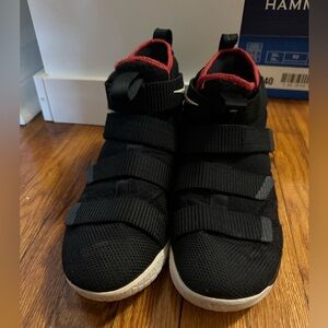 LeBron Soldier 11